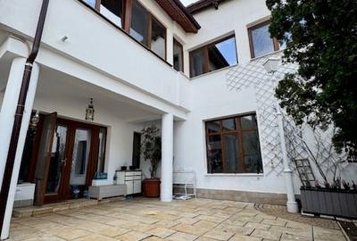 Casă cu 6 camere cu Canalizare în Drumul Sării - 3