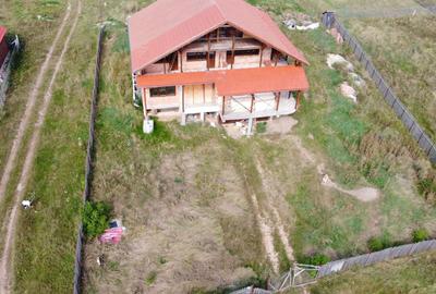 De vânzare un imobil la rosu în Sfântu Gheorghe - 3