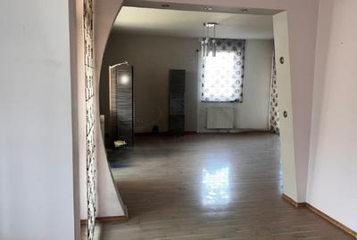 REA1022359 Apartament 2 Camere 83 mp Prelungirea Ghencea Bragadiru de Vanzare - 2