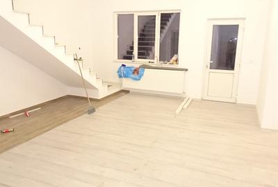 Casă cu 5 camere cu Teren 719 Mp în Zăvoi - 14