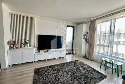 Proprietar, vand apartament cu 2 camere in spate la Eso Giroc