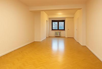 Casă individuală cu 9 camere cu Teren 300 Mp în Primăverii - 4