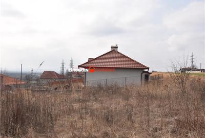 Teren de 1000 mp, în Petreu - 2