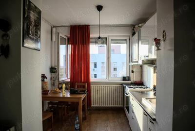 Titan Particular vand apartament 3 camere Titan comision 0 - 2