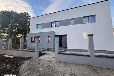 Casă cu 5 camere cu Teren 445 Mp în Cumpăna - 2