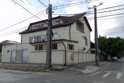 Pensiune de vanzare cu 15 camere 550 mp