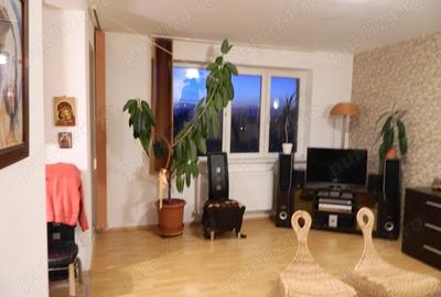 Vand apartament 2 camere zona calea dumbravii - 1
