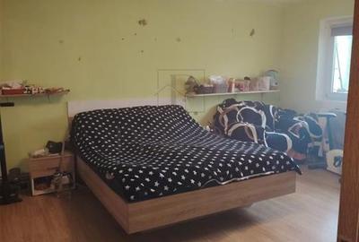 STEAUA - ETAJ 1 - BLOC IZOLAT - 4 CAMERE - 2 BAI - 2 BALCOANE - CENTRALA PROPRIE - 3