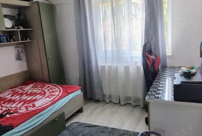 Apartament cu 3 camere decomandat în Central - 1