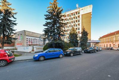 De vanzare Hotel, nefunctional, 70 camere + teren 3590 mp. - 4