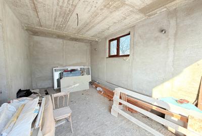 Casă individuală cu 5 camere cu Teren 1000 Mp în Central - 4