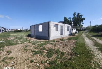 Casă cu 3 camere cu Teren 630 Mp în Nojorid - 1