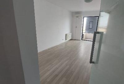 Bd. MAMAIA, spatiu BIROURI, 103 mp., compartimentat 4 birouri, oficiu - 2