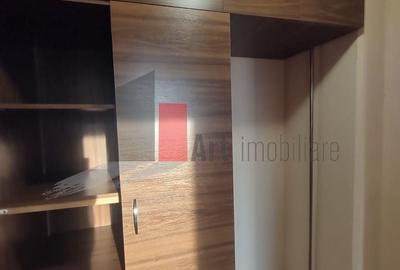 Apartament cu 3 camere semidecomandat în Alexandru Obregia - 4