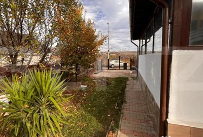 Apartament cu 4 camere decomandat în Central - 14