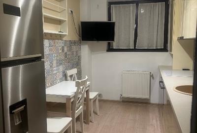 Apartament cu 3 camere decomandat în Roșu - 1