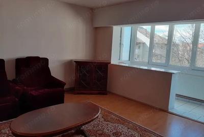 Apartament cu 3 camere decomandat în Odobescu - 1