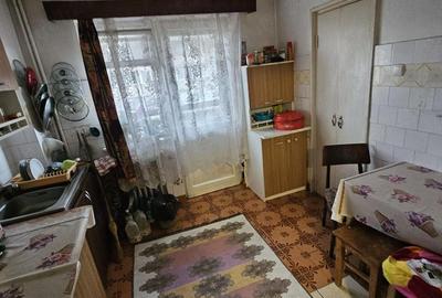 Apartament cu 3 camere decomandat în Central - 2