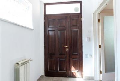 Casă individuală cu 5 camere cu Canalizare în P-ța Victoriei - 23