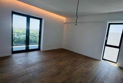 Apartament cu 3 camere decomandat în Berceni