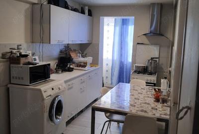 Vand urgent apartament 3 camere - 2