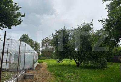 Casă cu 4 camere cu Teren 2700 Mp în Central - 1