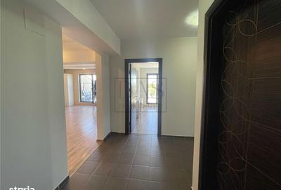 Apartament cu 4 camere în Central