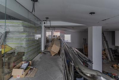 Cladire de 902 mp utili de vanzare, zona Grivitei - DN 13, COMISION 0 - 32