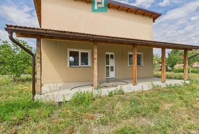 Casă cu 2 camere și teren în Gai - 1