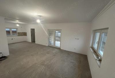 Casă cu 4 camere în Bazoș - 1