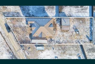 Casă cu 4 camere în Cărpiniș - 13