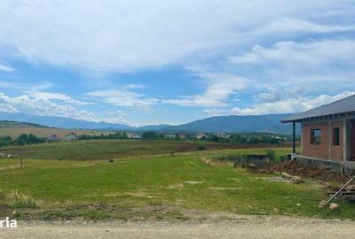 Teren de 1869 mp, în Central