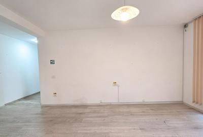 Spatiu De Birou Zona De Case Tractorul - 3