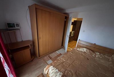 Apartament cu 2 camere decomandat în Independenței - 2