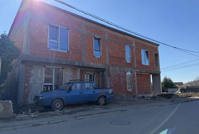 Casă cu 4 camere în Spitalul Județean - 6