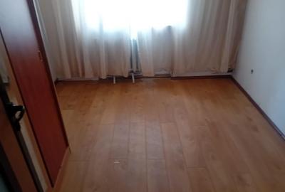 Ap 3 Cam 75mp Asirom aproape de centru decomandat centrala 2 bai - 6