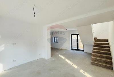 Casă cu 4 camere cu Teren 200 Mp în Corbeanca