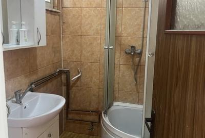Apartament cu 3 camere decomandat în Giurgiului - 8