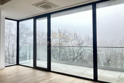 Apartament cu 3 camere decomandat în Floreasca