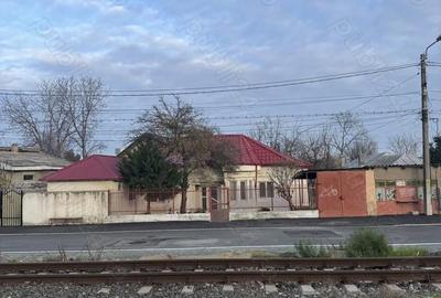 Casă cu Teren 800 Mp în Central - 3