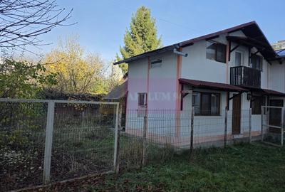 Casa de vanzare cu 3 camere in Campina - 3