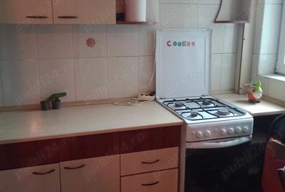 Inchiriez apartament 2camere Favorit - 2