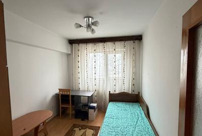 Inchiriez apartament cu 3 camere b-dul. Bucuresti - 8