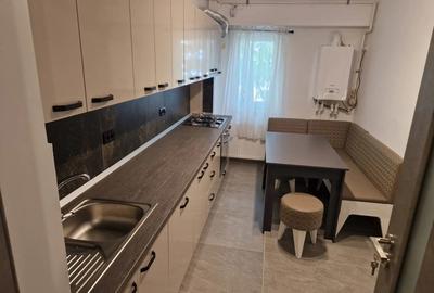 Apartament cu 2 camere decomandat în E3 - 2