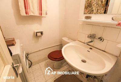 Apartament cu 3 camere decomandat în 7 Noiembrie - 8