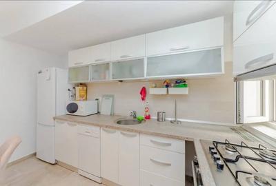 Apartament cu 2 camere semidecomandat, mobilat în 13 Septembrie - 7