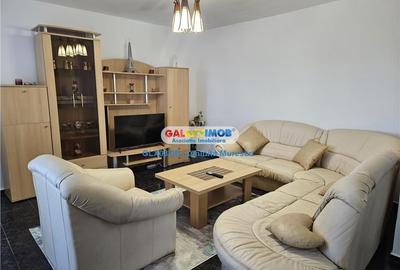 Inchiriere apartament 3 camere decomandat Targoviste Central - 1