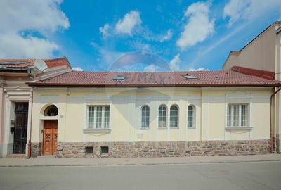 Casă cu 4 camere cu Teren 331 Mp în Ultracentral - 2