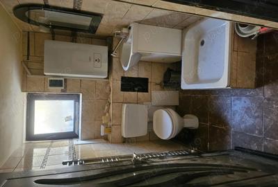 Casa de vanzare in Bra?ov, comision 0%, pre? negociabil 240.ooo Euro,91 mp-3 camere+ teren - 1