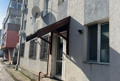 Apartament cu 2 camere decomandat în 1 Decembrie - 3